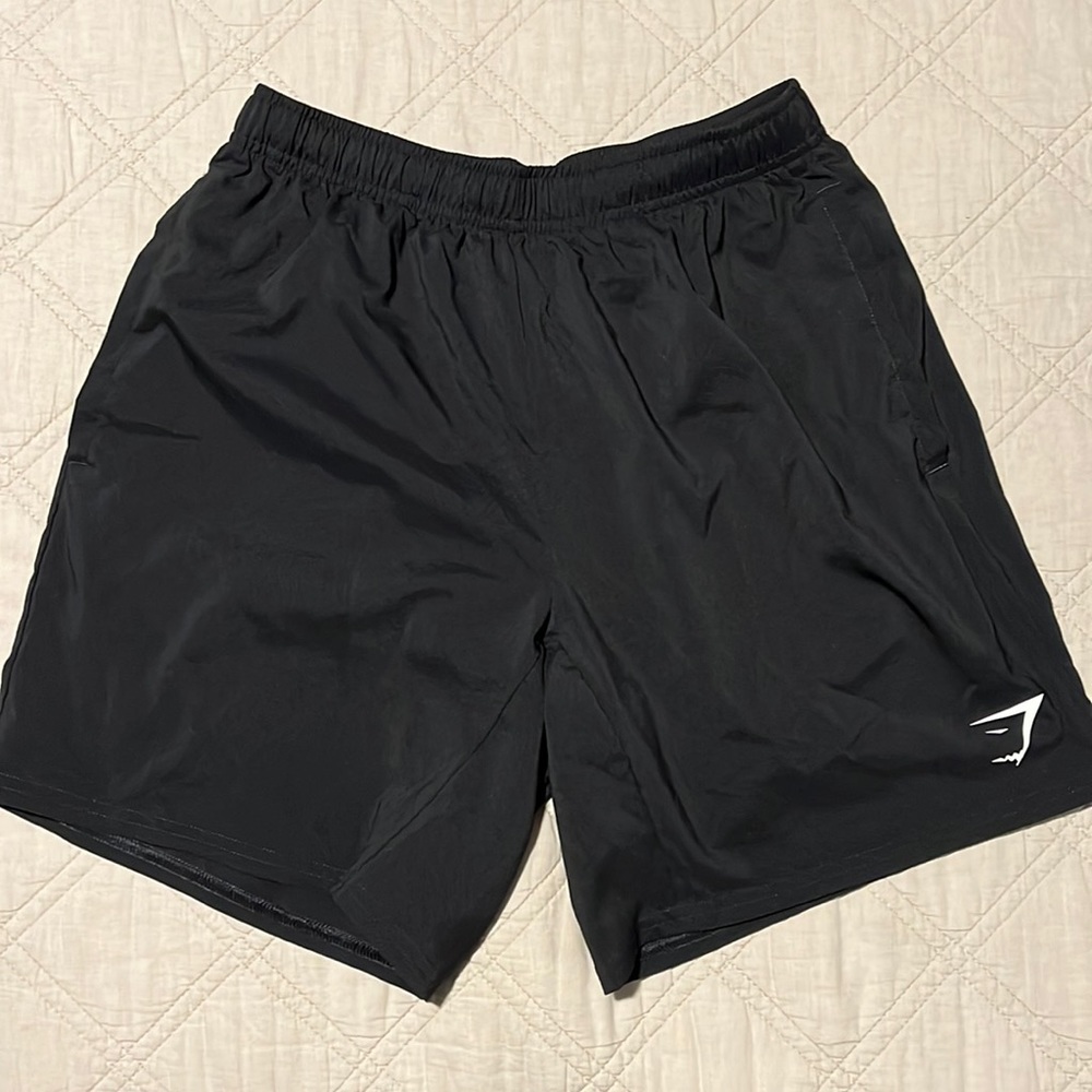 Black Gym Shark Shorts 7”